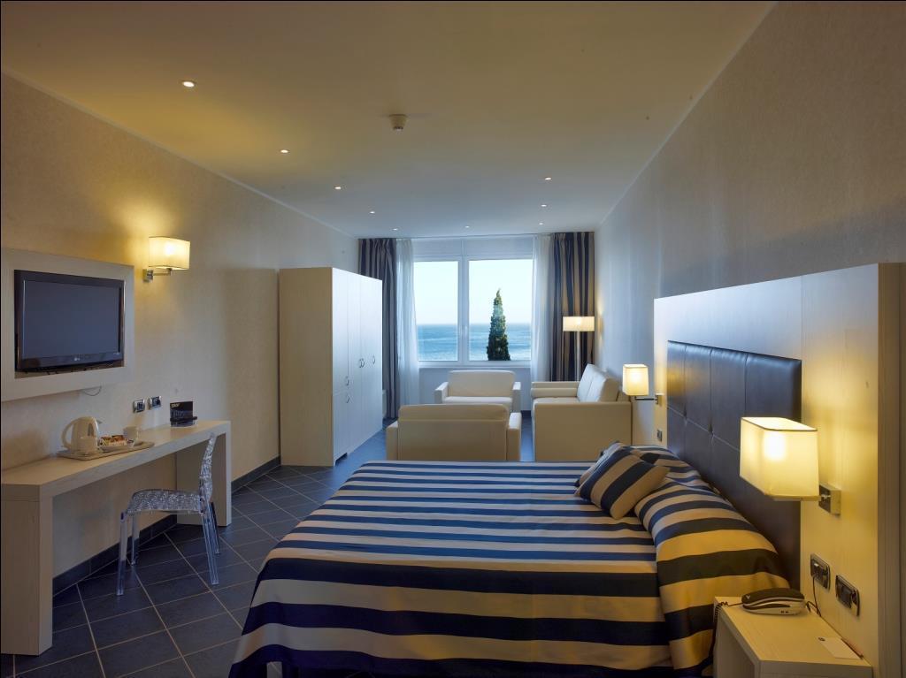 Best Western Hotel Acqua Novella Spotorno Buitenkant foto
