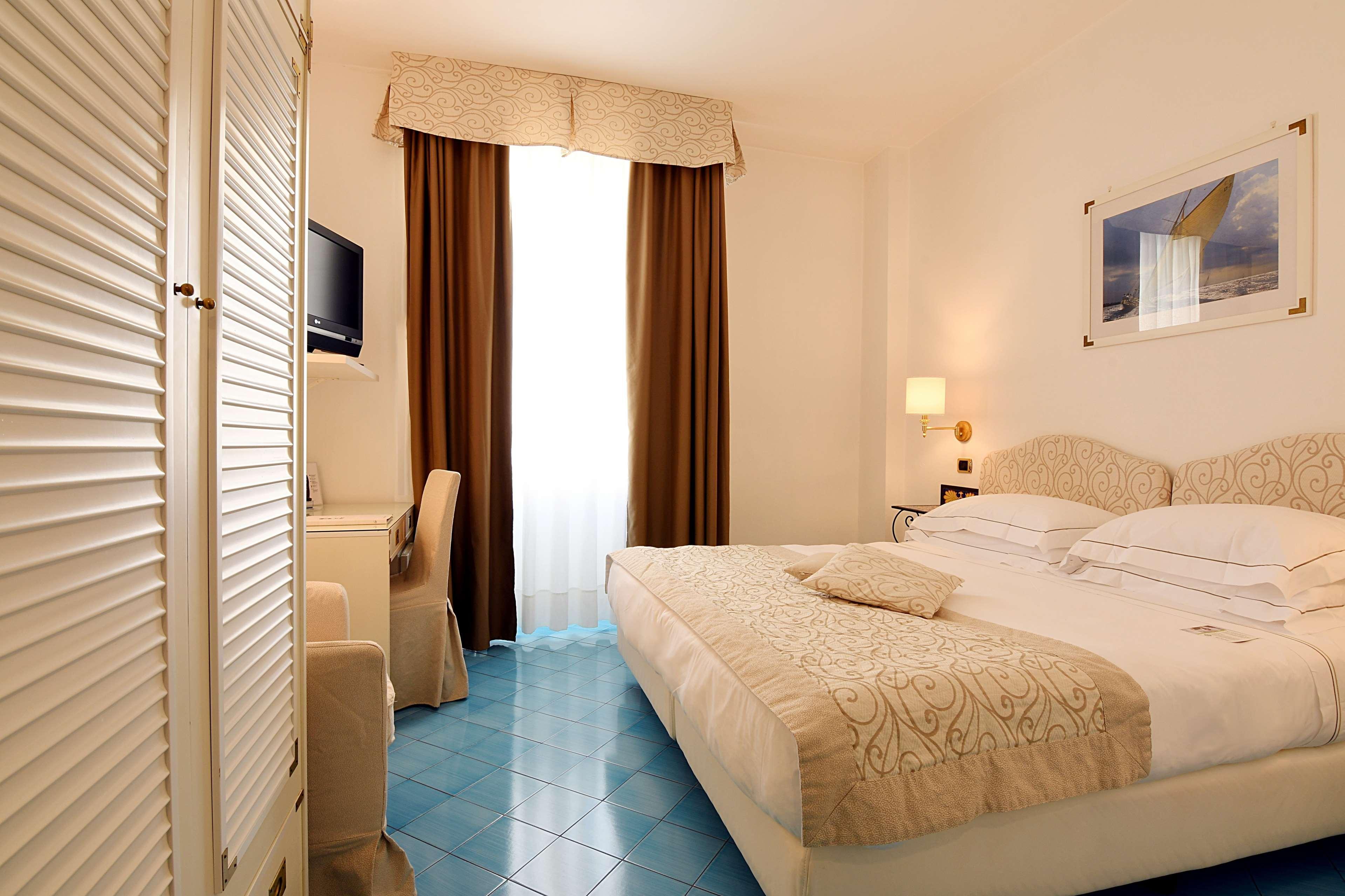 Best Western Hotel Acqua Novella Spotorno Buitenkant foto