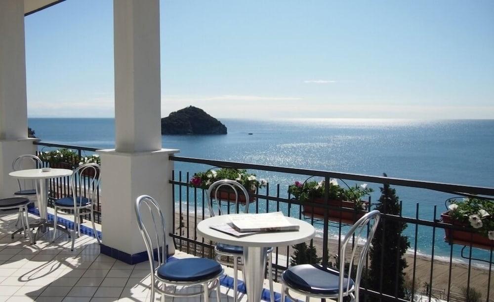 Best Western Hotel Acqua Novella Spotorno Buitenkant foto