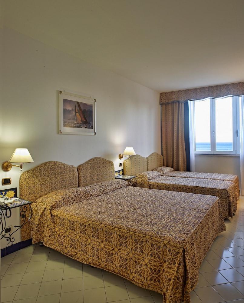 Best Western Hotel Acqua Novella Spotorno Buitenkant foto