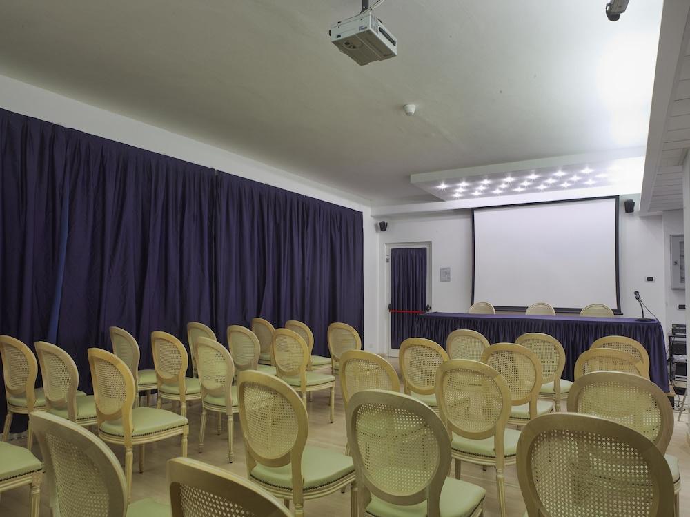 Best Western Hotel Acqua Novella Spotorno Buitenkant foto