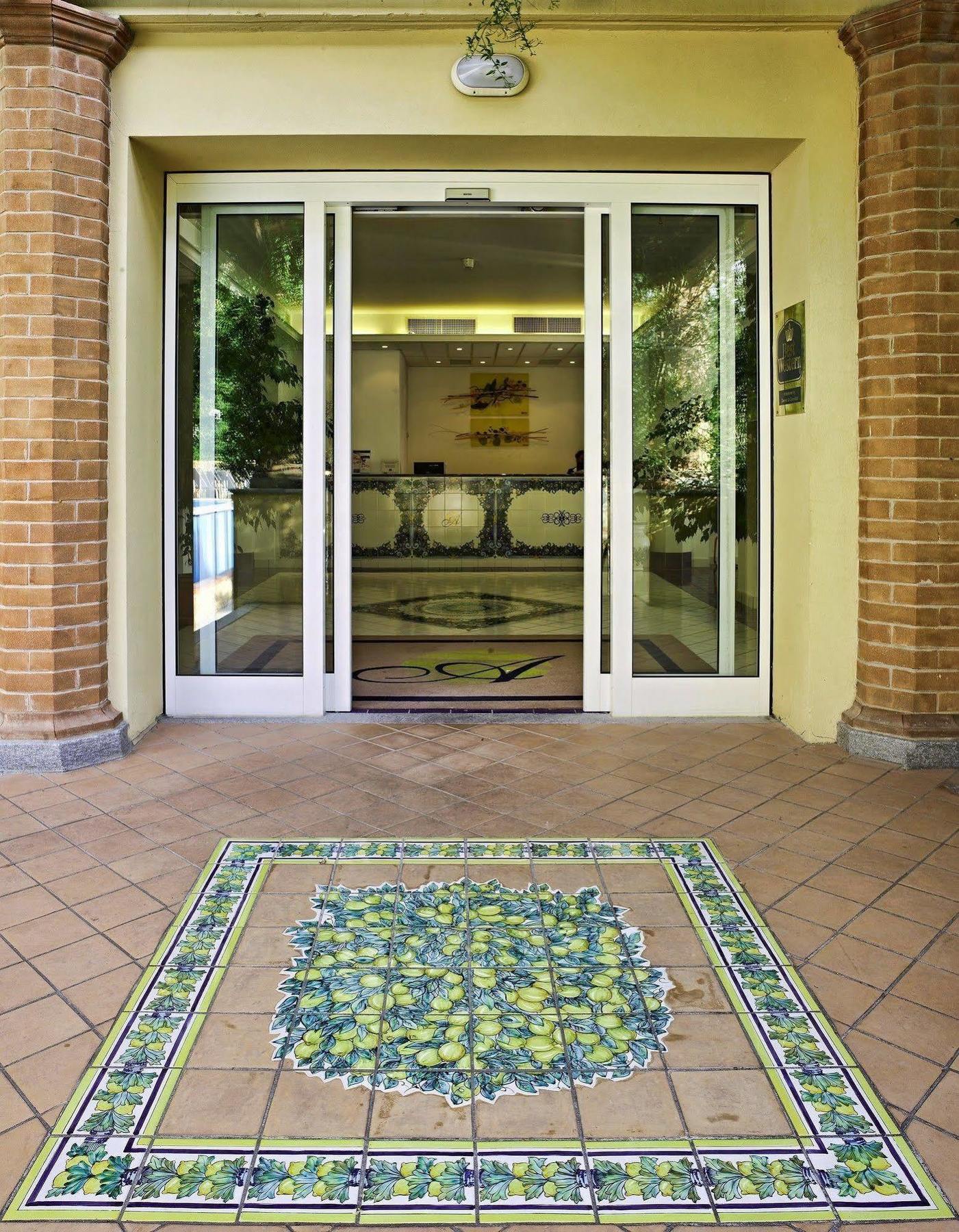 Best Western Hotel Acqua Novella Spotorno Buitenkant foto