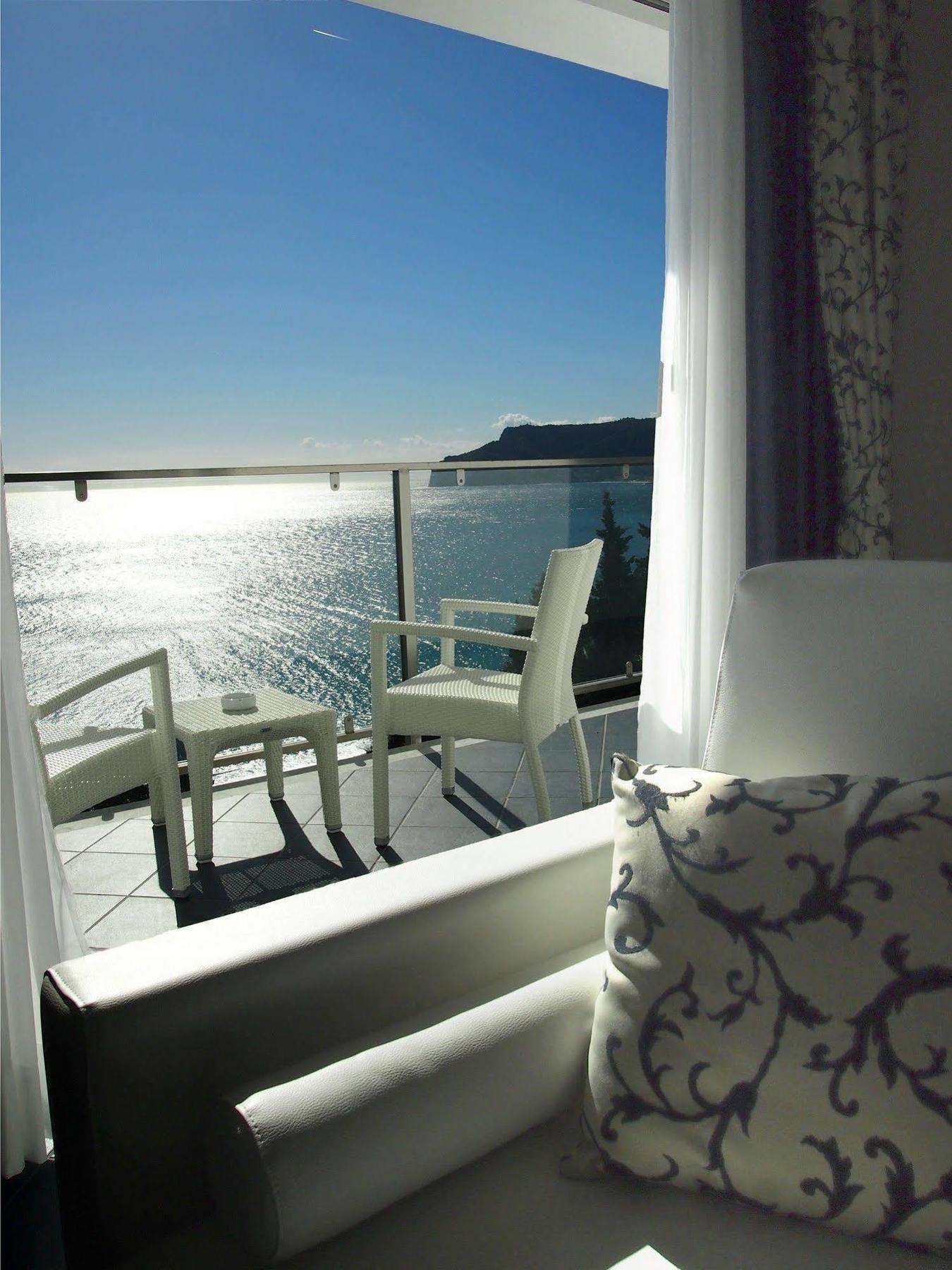 Best Western Hotel Acqua Novella Spotorno Buitenkant foto